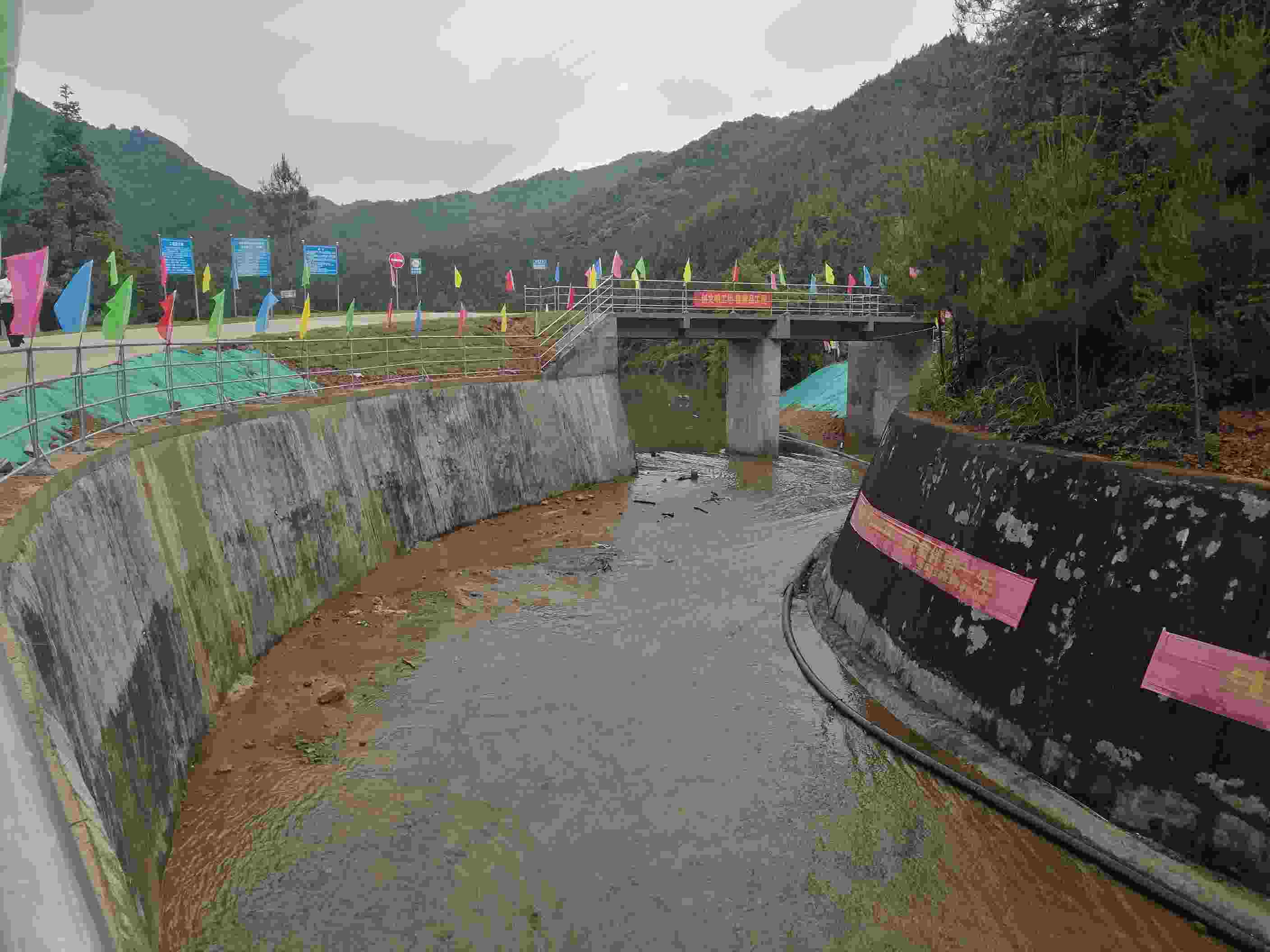 龙南水利项目 width=
